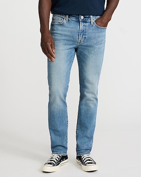 MEDIUM WASH