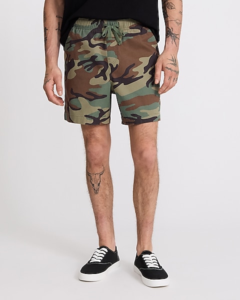CAMOUFLAGE