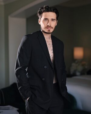 Relaxed Black Double Breasted Blazer