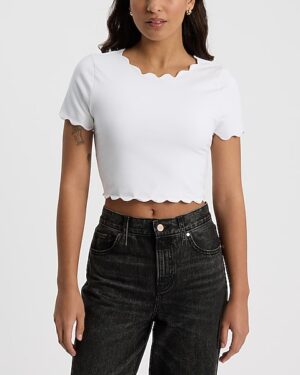 Body Contour Stretch Cotton Scalloped Cropped Short Sleeve Tee