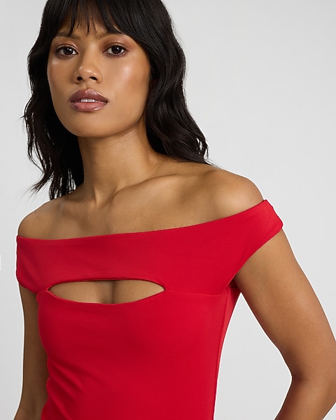LIPSTICK RED