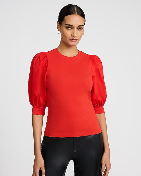 VIBRANT RED