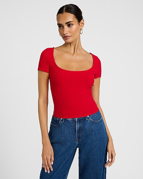 LIPSTICK RED