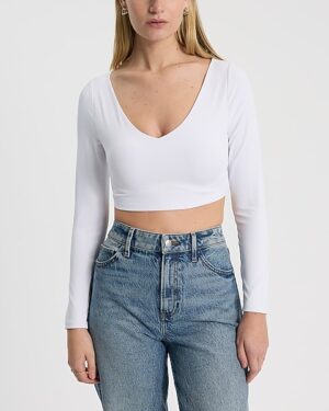 Body Contour High Compression V-Neck Long Sleeve Cropped Tee