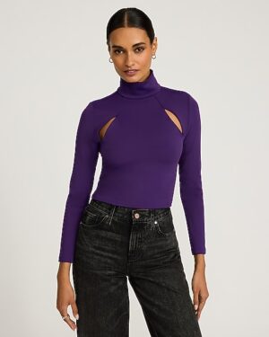 Body Contour High Compression Mock Neck Cutout Cropped Tee