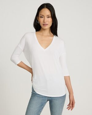 Relaxed V-Neck Three Quarter Sleeve London Tee