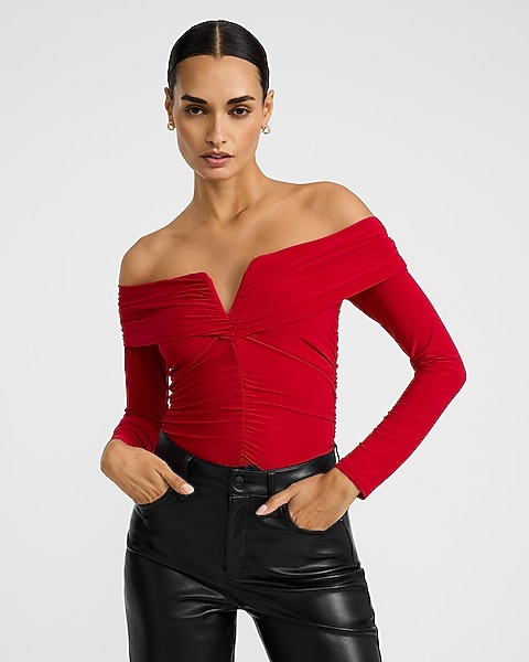LIPSTICK RED