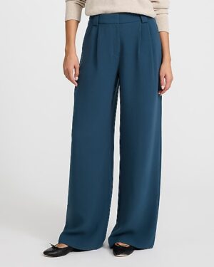 Signature Crepe High Waisted Relaxed Trouser