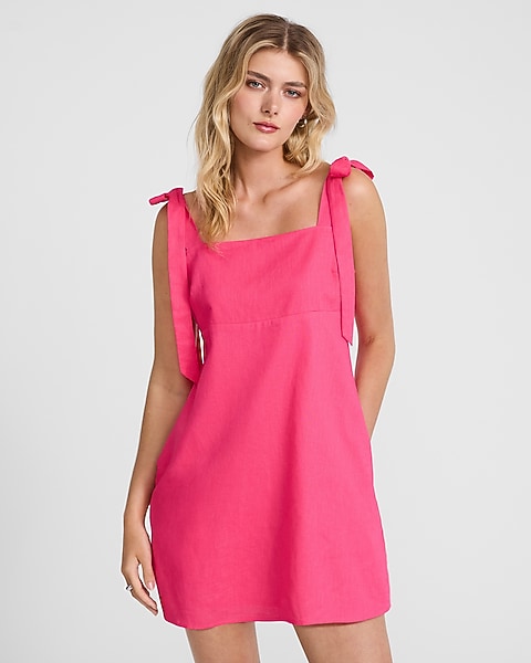 BRIGHT PINK